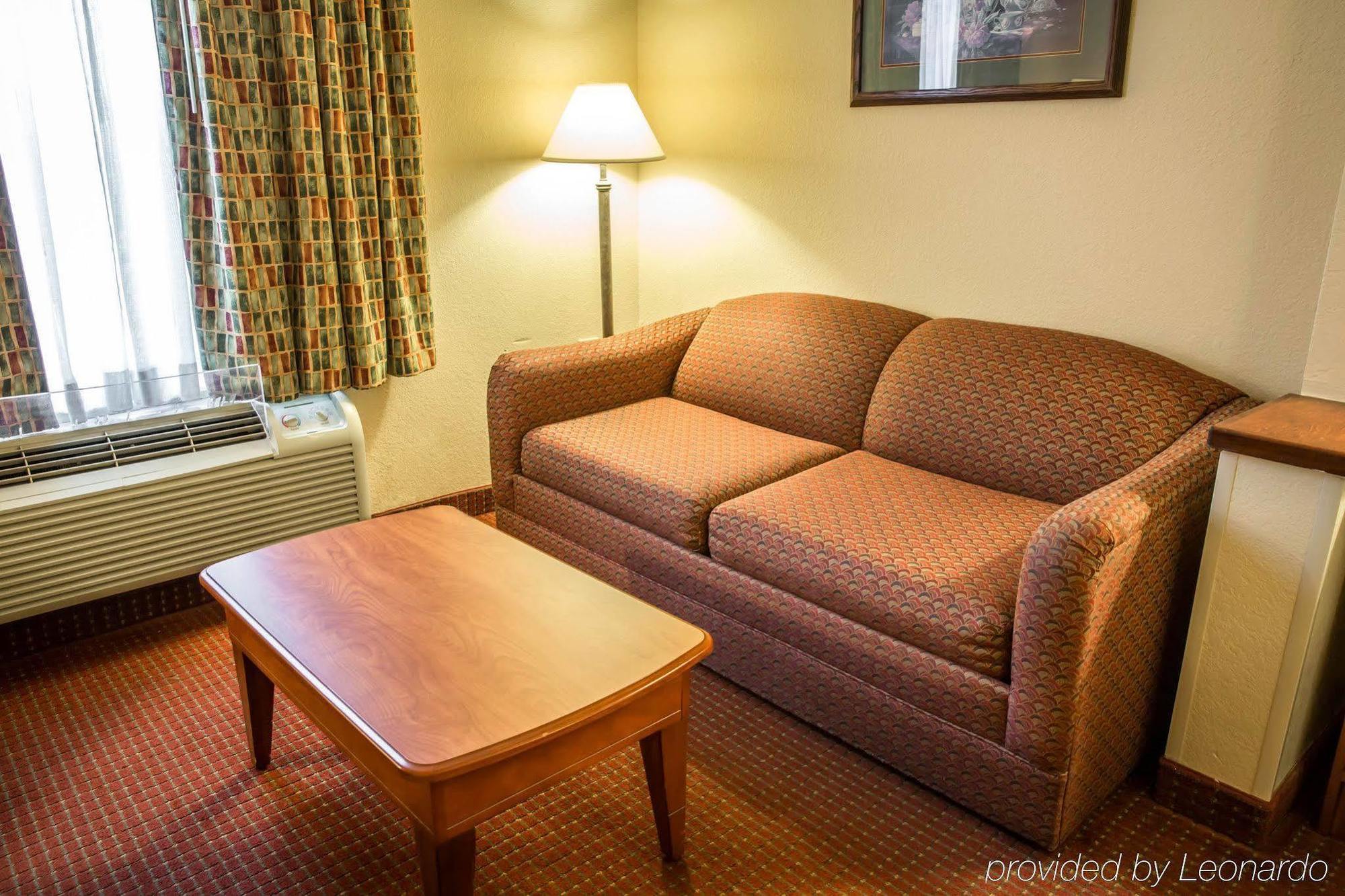 Comfort Suites Near Camp Lejeune Jacksonville Exterior photo
